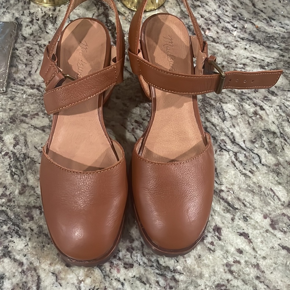 The Claudie Heeled Lugsole Mary Jane in Leather
SKU 9836047